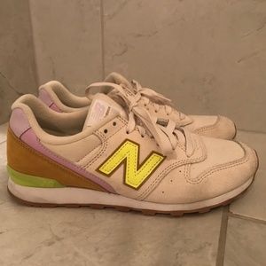 New Balance 696 Shoes Size 8